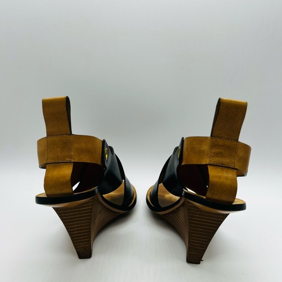 Chloe Black and Tan Wedge Slingback Sandals with Leather Cross-Strap Est SZ 10 - Picture 2 of 15